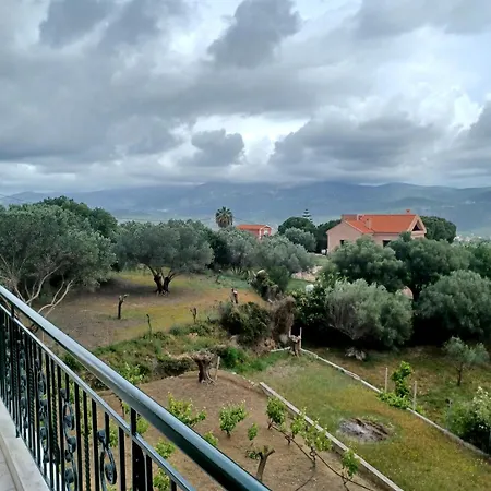 Kallithea & Apts شقة Lakíthra